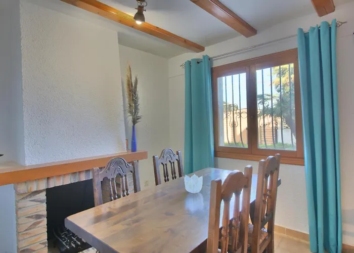 Paris By Carlosferien * デニア